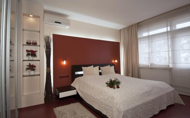 Krystal Hotel