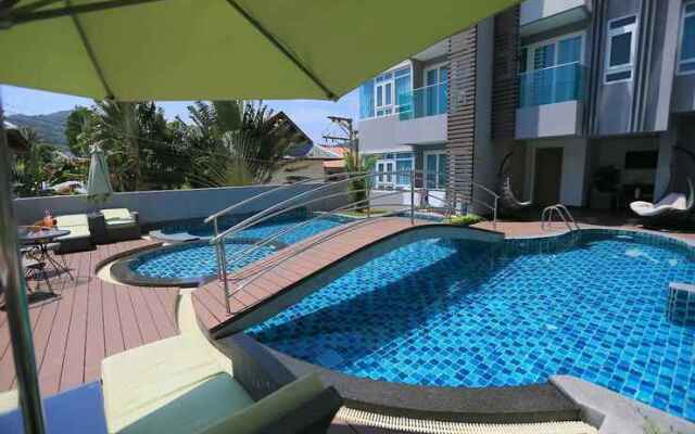 Modern Condo Nai Harn Beach