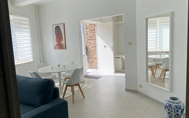 Superbe appartement lumineux ,super bien équipé avec WIFI-NetFlix Gratuit