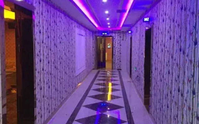 Guiping Golden Phoenix Hotel