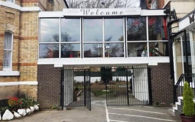 The Fallowfield Lodge