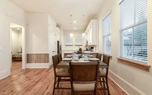 Residences Du Carondelet by Hosteeva