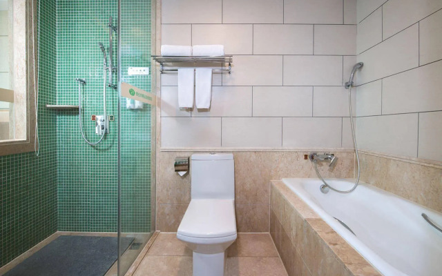 Vienna Hotel Shajing