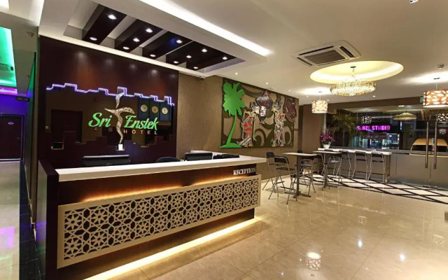 Sri Enstek Hotel