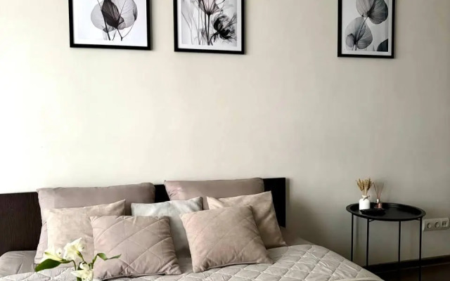 Апартаменты MoonRoom 72 ЖК Европейский