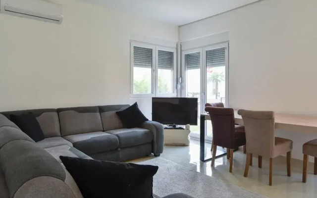 Villa w Garden Balcony 8 min to Ulcinj Long Beach