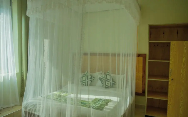 Ekhaya Crescent Hotel