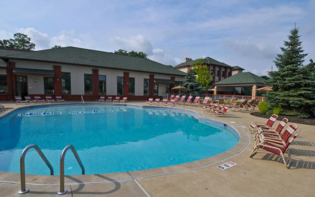 Quail Hollow Resort - A Trademark Collection Hotel