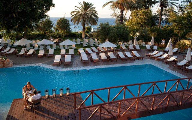 Rhodes Bay Hotel & Spa