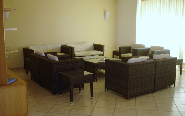 Anita ApartHotel