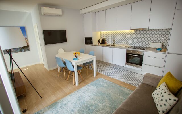 Porto Views & Wines by Porto City Hosts