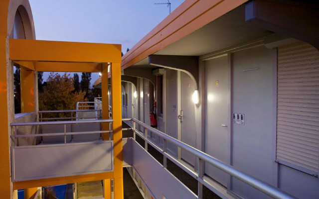 Première Classe Versailles - St Cyr l'Ecole