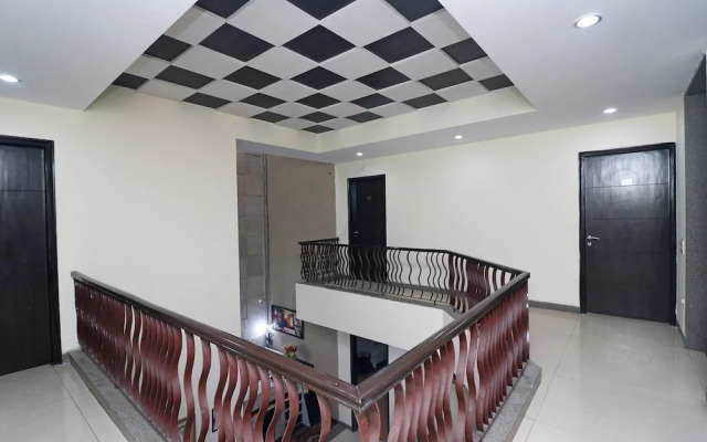 OYO Rooms 074 Cyber City
