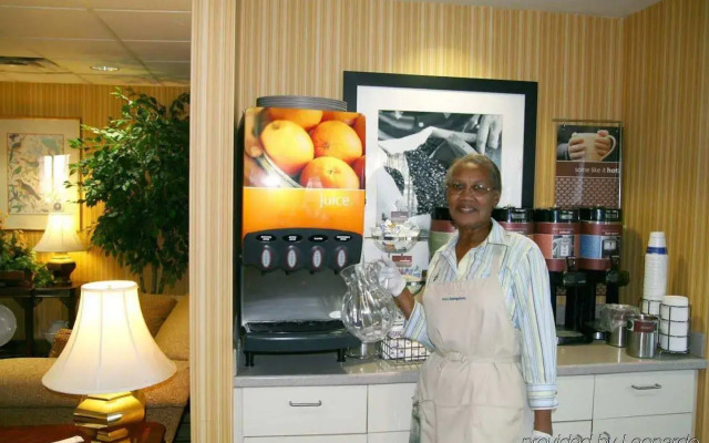 Hampton Inn Waycross