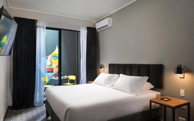 The Pop Hotels