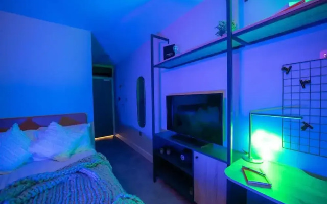 Comfortable Ensuite rooms - GUILDFORD - Campus Accommodation