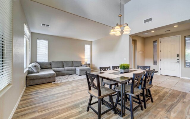 Heated Pool, Community Perks: Updated Gilbert Home