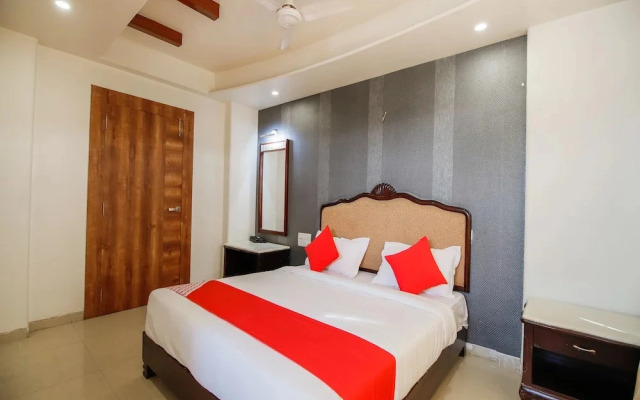 Metro By OYO Rooms