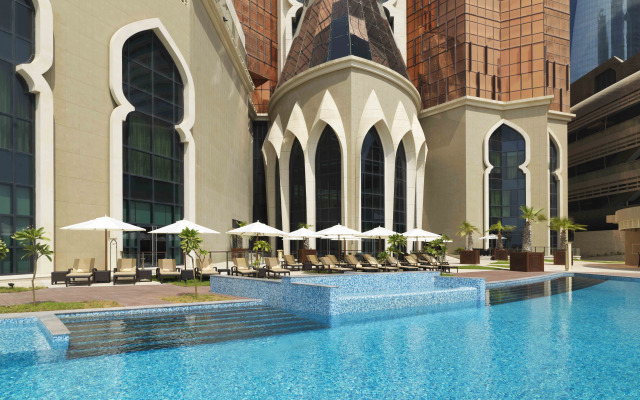 Bab Al Qasr Hotel