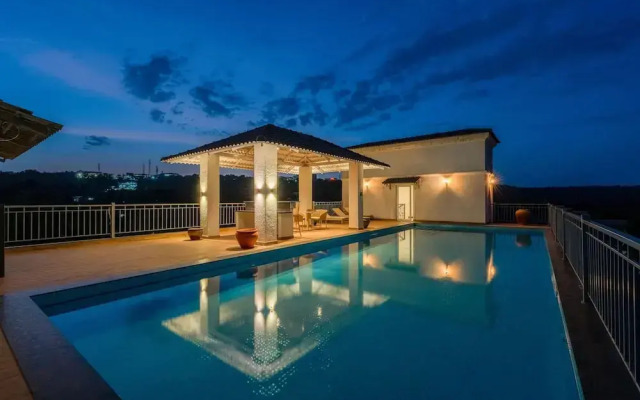 Irene Altezza by Hireavilla - 1BR w Pool Pilerne