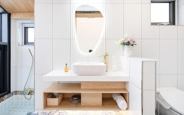 Jeju Geunalohu Pension