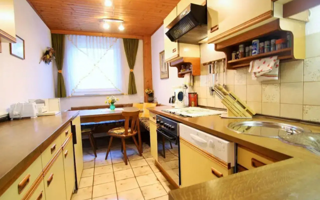 Spacious Apartment near Ski Area in Liebetig