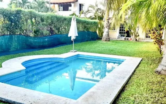 La Maison Bleue