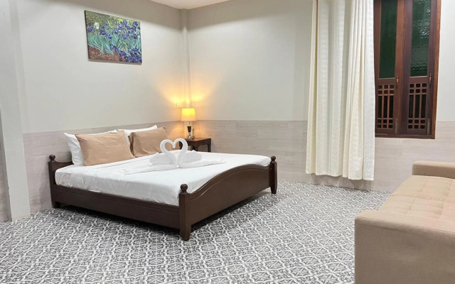 Excellence Villas & Hostel