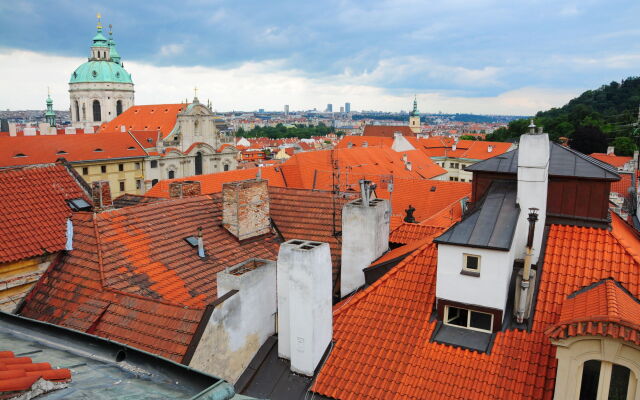 Residence Thunovska 19