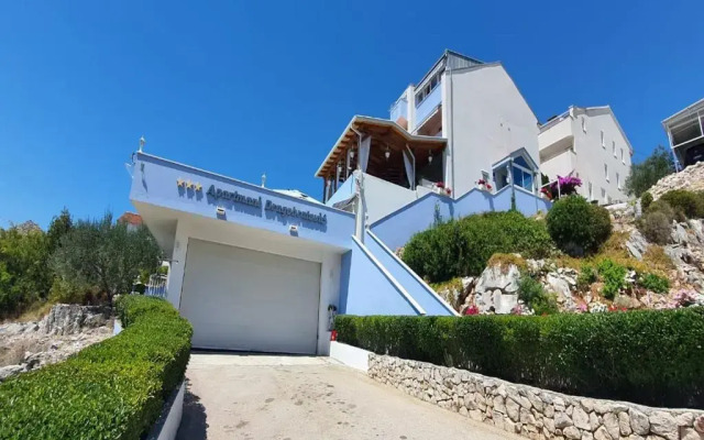 Apartments Dragobratović