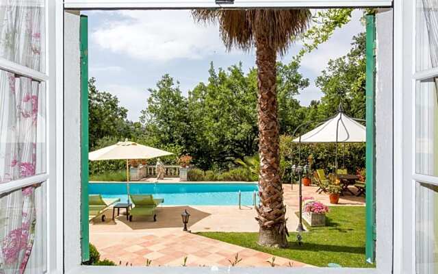 Mas Du Roc Bed & Breakfast