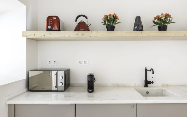 Downtown, Lisbon Apartment