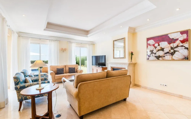 Villa Monte Rei Golf