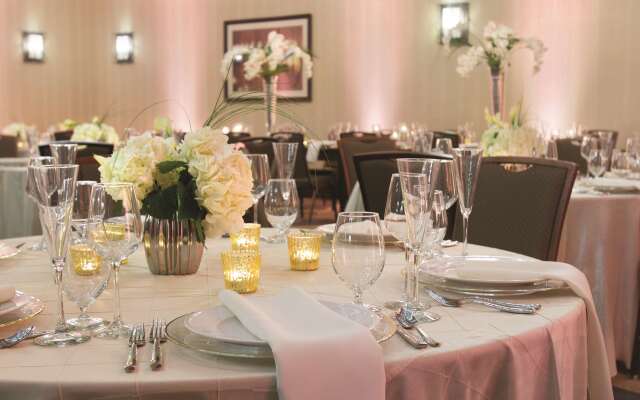 Embassy Suites Saratoga Springs