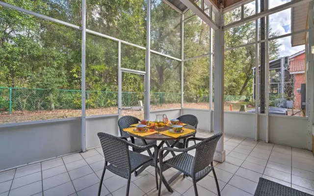 Bright Kissimmee Townhome Near Disney World!