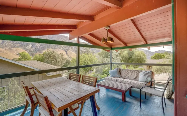 Scenic Kernville Getaway w/ Deck & Mountain Views!