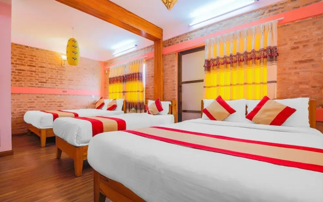 OYO 321 Hotel Everest Window View