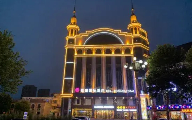 Blossom International Hotel