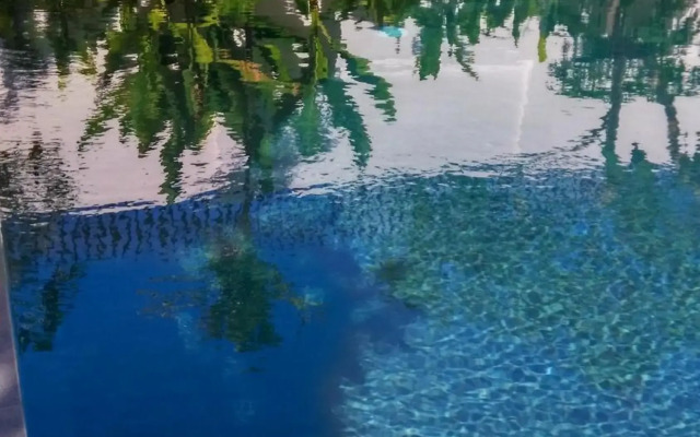 Villa Kalachuchi B&B