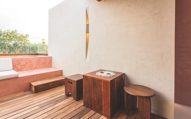 Luxury Villa in Tulum -6 Bedrooms -multiple Pools