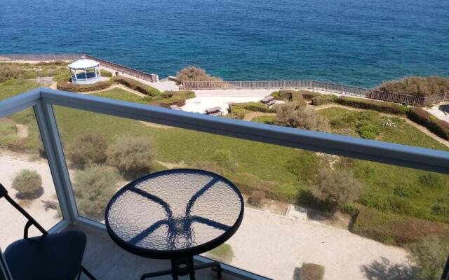 Seafront Apartment No 10 Marsalforn