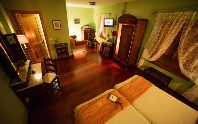 Rural Casa de los Camellos Hotel