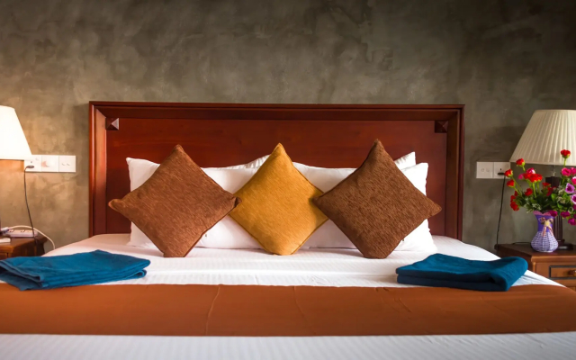 Central Beach Inn