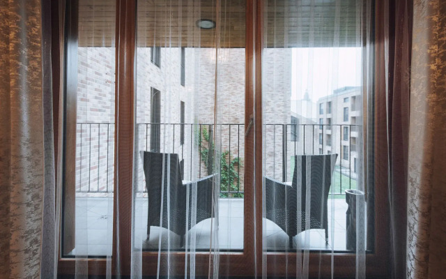 City Lights Apartments