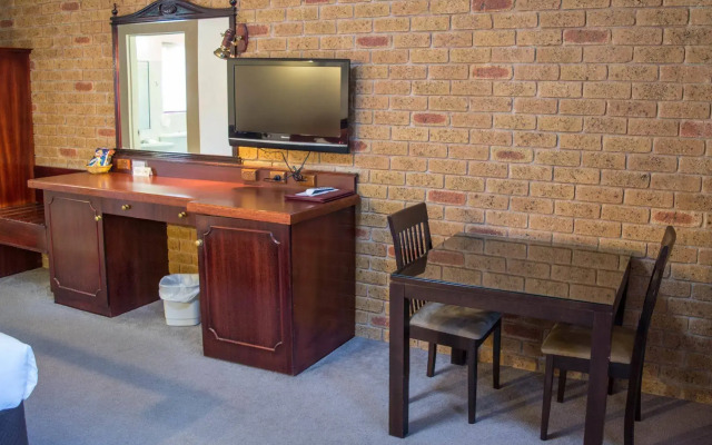 Narrandera Club Motor Inn