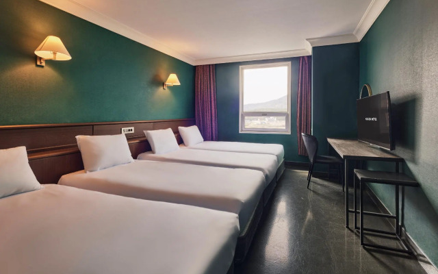 Kolon Hotel