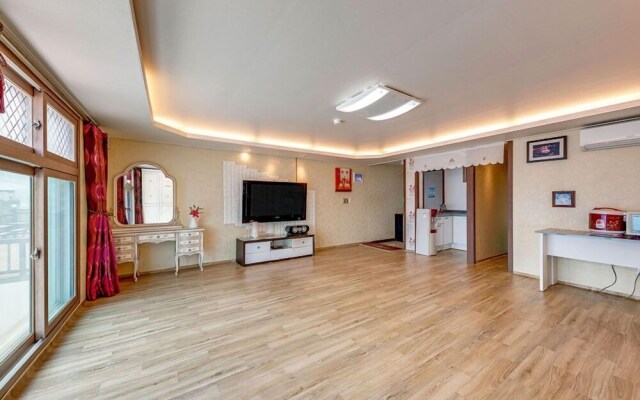 Yeongdeok Sea Village Pension