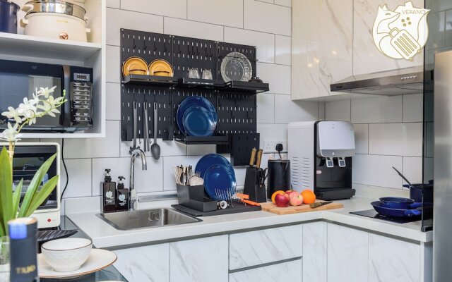 2BR 6PAX Jacuzzi View at Arte MontKiara