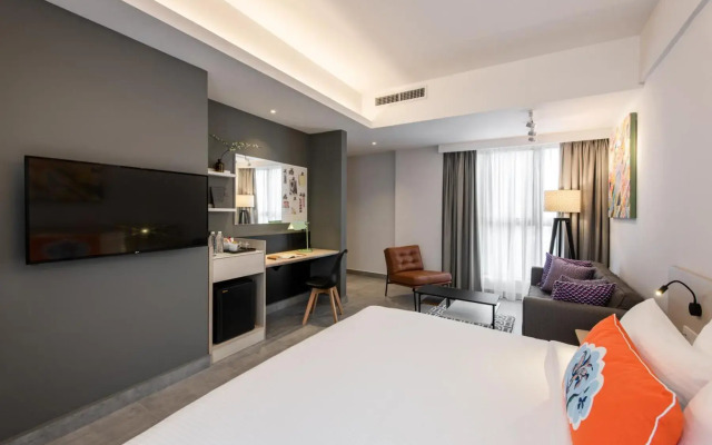 The Canvas Hotel