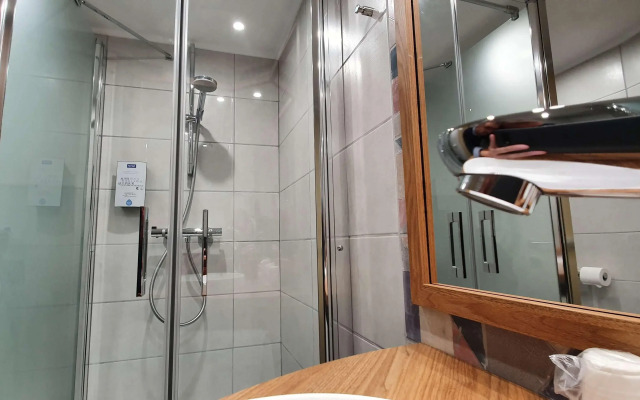 Kyriad Aix Les Milles - Plan de Campagne